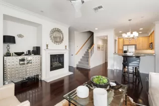 Photo #6: 225103278 Listing 