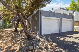 Photo #1: 225104020 Listing