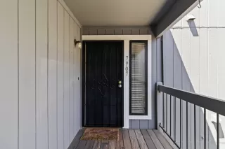 Photo #2: 225104020 Listing