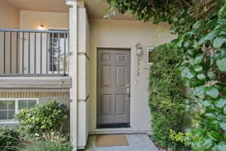 Photo #4: 225104132 Listing