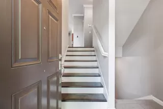 Photo #5: 225104132 Listing