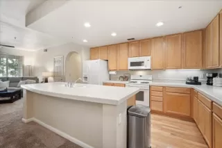 More Details about MLS # 225104653 : 6571 HEARTHSTONE CIR #1321