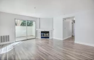 Photo #1: 225105729 Listing 