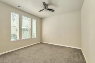 Photo #6: 225105731 Listing