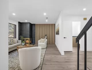 Photo #2: 225105876 Listing 