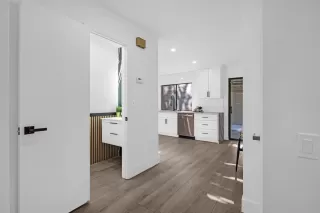 Photo #6: 225105876 Listing 