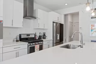 Photo #4: 225106241 Listing 