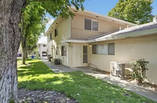 Photo #1: 225106306 Listing