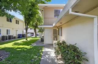 Photo #2: 225106306 Listing