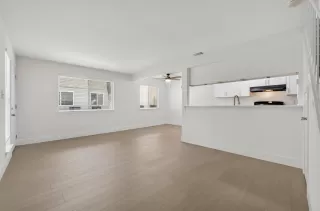 Photo #3: 225106306 Listing