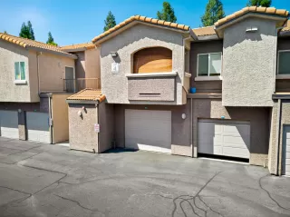 Photo #1: 225106405 Listing 