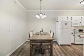 Photo #6: 225106637 Listing 