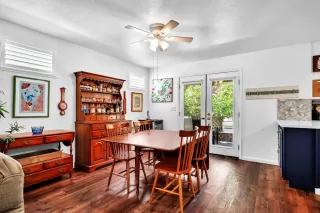 Photo #6: 225106759 Listing 