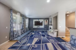 Photo #6: 225107211 Listing