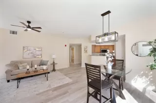 Photo #2: 225108061 Listing 