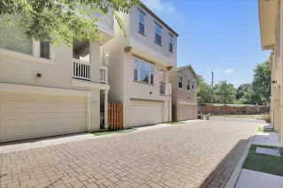 Photo #2: 225108182 Listing 