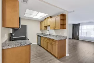 Photo #2: 225108491 Listing 