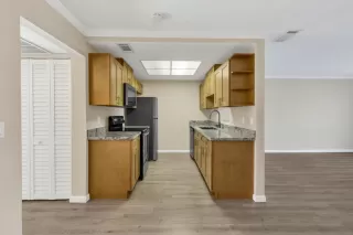 Photo #5: 225108491 Listing 