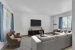 Photo #2: 225108941 Listing