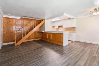 Photo #2: 225108951 Listing 