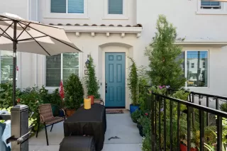 Photo #1: 225109305 Listing