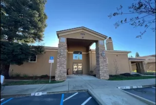 Photo #2: 225109454 Listing