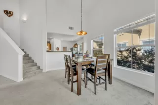 Photo #4: 225110380 Listing 