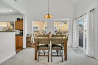 Photo #5: 225110380 Listing 