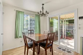 Photo #5: 225110769 Listing 