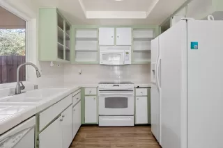 Photo #6: 225110769 Listing 