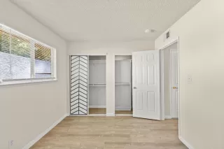 Photo #5: 225110824 Listing 