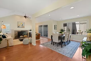 Photo #1: 225111657 Listing 