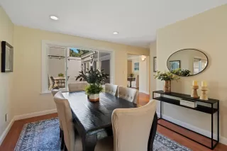 Photo #4: 225111657 Listing 