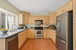 Photo #6: 225111657 Listing 