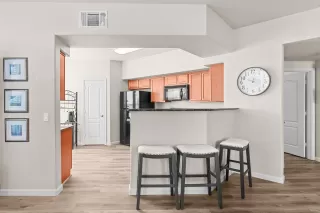 Photo #5: 225111715 Listing 