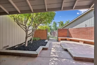 Photo #1: 225112110 Listing