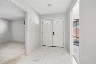 Photo #3: 225112110 Listing