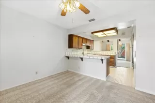 Photo #5: 225112110 Listing