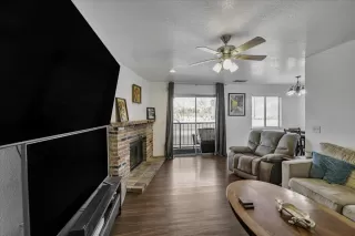 Browse active condo listings in BENNINGTON