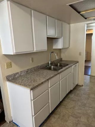 Photo #2: 225113051 Listing 