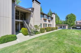 Photo #2: 225113854 Listing 