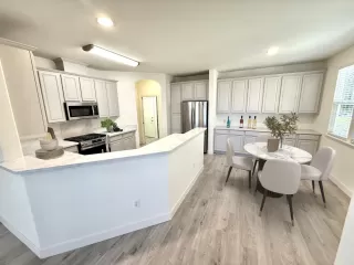 Photo #1: 225114535 Listing