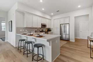 Photo #2: 225114875 Listing 