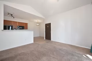 Photo #5: 225114961 Listing 