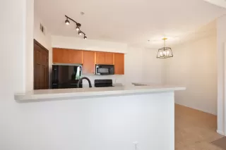 Photo #6: 225114961 Listing 