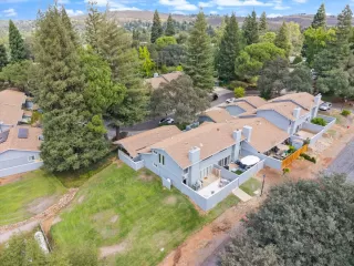 Photo #2: 225115070 Listing