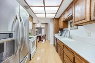 Photo #5: 225115070 Listing