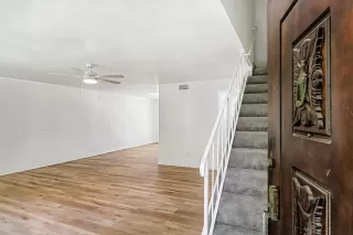 Photo #3: 225115717 Listing