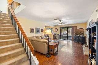 Photo #3: 225115720 Listing