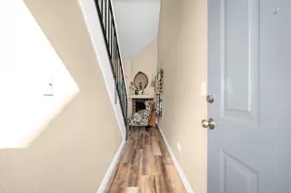 Photo #5: 225115762 Listing